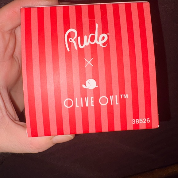 RUDE Water Essence Toner Pads - Red and White - Picture 2 of 5